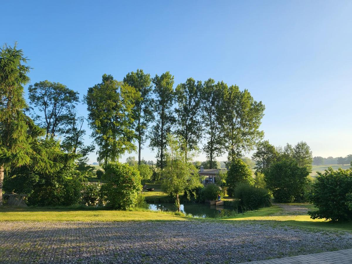 Peenehof Koeppen - Ferienwohnungen & Schlaffaesser Jordenstorf Екстер'єр фото