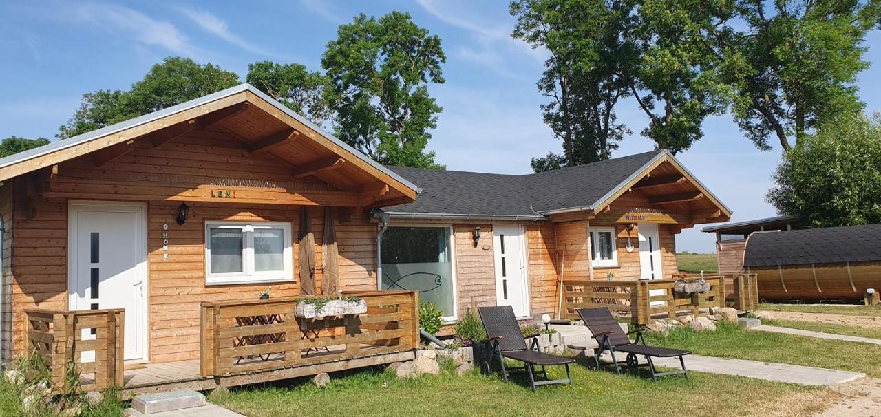 Peenehof Koeppen - Ferienwohnungen & Schlaffaesser Jordenstorf Екстер'єр фото